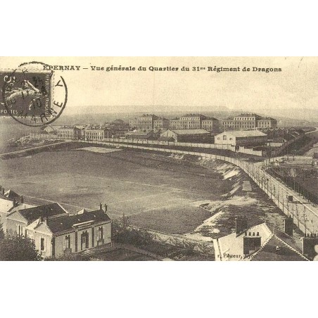 Reproduction de carte postale ancienne Épernay quartier du 31e régiment de dragons Collection Cartes d'Autrefois Marne