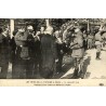 Reproduction de CPA Paris Fêtes de la Victoire 14 juillet 1919 remise de gerbe au maréchal Foch Collection Cartes d'Autrefois