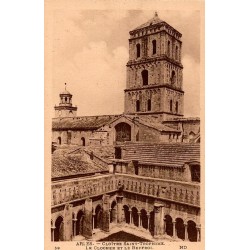Carte postale ancienne Arles – Cloître Saint-Trophime, clocher et beffroi