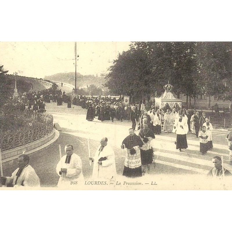 Lourdes la procession reproduction carte ancienne Collection Cartes d'Autrefois