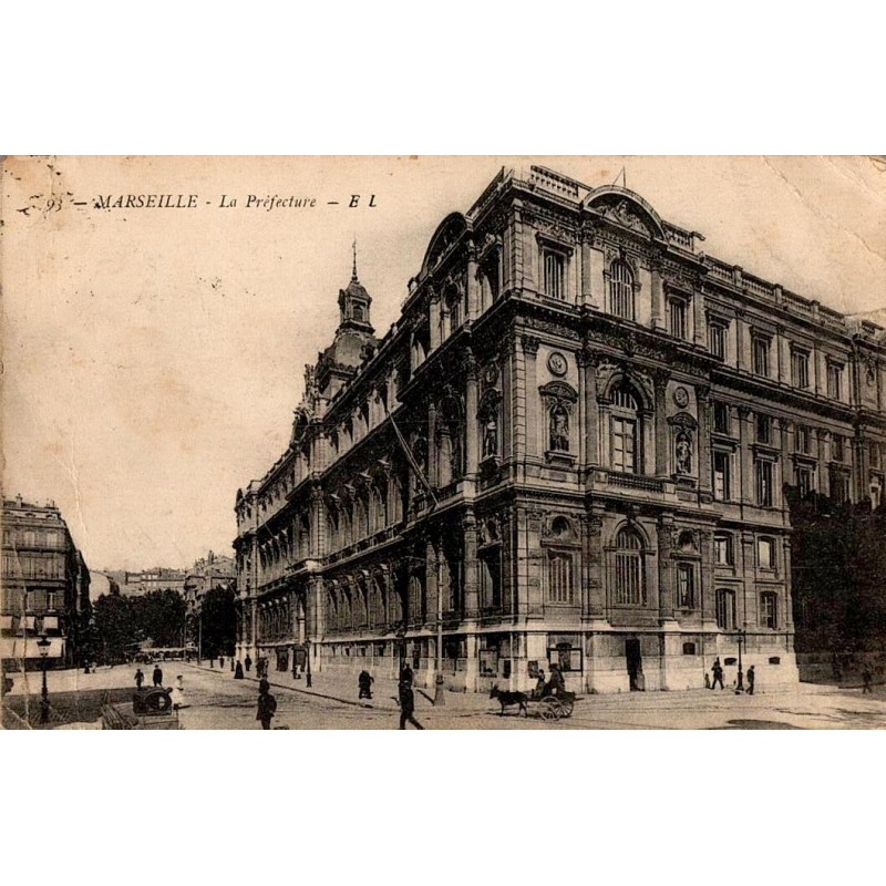 Carte postale ancienne de Marseille avec la Préfecture des Bouches-du-Rhône