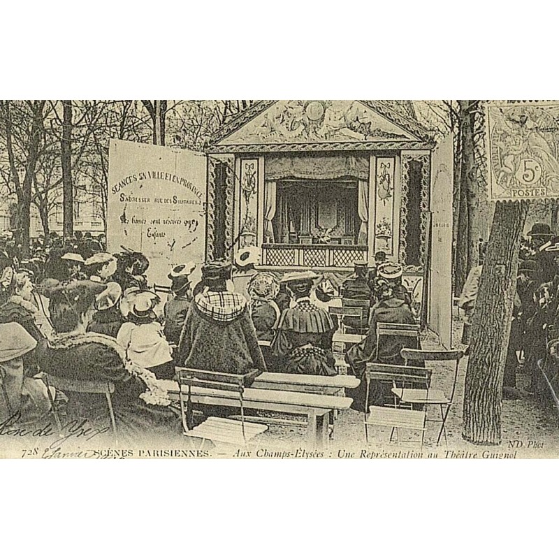 Paris Champs-Élysées représentation du théâtre Guignol reproduction de carte postale ancienne Collection Cartes d'Autrefois