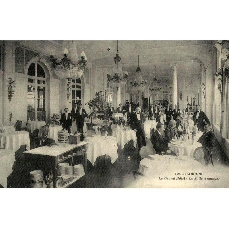 Cabourg Grand Hôtel salle à manger reproduction de carte postale ancienne Collection Cartes d'Autrefois