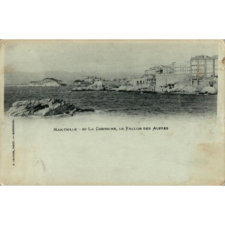 Carte postale ancienne La Corniche et le Vallon des Auffes à Marseille en bord de mer
