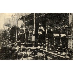 Fête foraine la parade reproduction de carte postale ancienne Collection Cartes d'Autrefois
