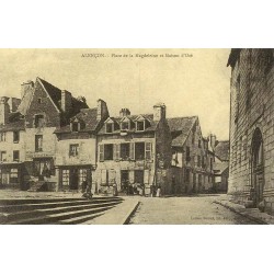 Alençon place de la Madeleine et Maison d’Ozé reproduction de carte postale ancienne Collection Cartes d'Autrefois