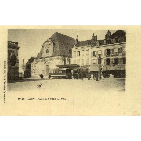 Reproduction de carte ancienne Laon place de l Hôtel de Ville Collection Cartes d'Autrefois