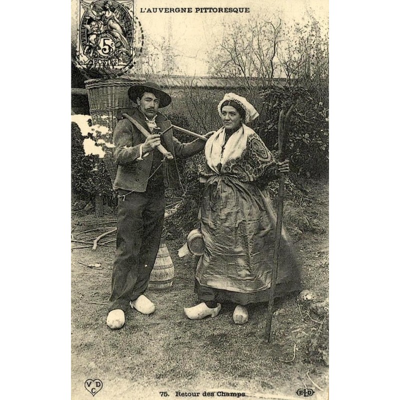 Reproduction de carte ancienne Auvergne Pittoresque Retour des Champs Collection Cartes d'Autrefois