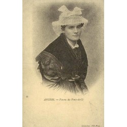 Reproduction de carte ancienne Femme des Ponts-de-Cé Collection Cartes d'Autrefois