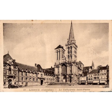 Carte postale ancienne de la Cathédrale Saint-Pierre à Lisieux Calvados