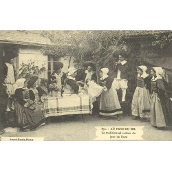 Reproduction de carte ancienne Au Pays du Sel Le Traditionnel Cadeau du Jour de Noce Collection Cartes d'Autrefois