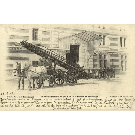 Reproduction de carte postale ancienne Collection Cartes d'Autrefois Sapeurs-Pompiers de Paris échelle de sauvetage