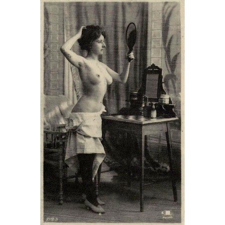 Reproduction de carte postale ancienne Collection Cartes d'Autrefois Poitrine Déesse illustration artistique ancienne