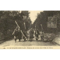 Reproduction de carte postale ancienne Collection Cartes d'Autrefois Le Touquet-Paris-Plage pêcheuses de crevettes