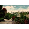 Carte postale ancienne Luxembourg vue prise depuis la Porte de Trèves sur la vieille ville et la vallée