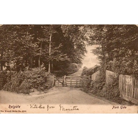Carte postale ancienne Reigate Park Gate Surrey The Wrench Series numéro 6082