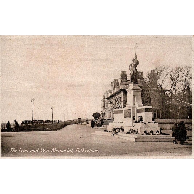 Carte postale ancienne Folkestone The Leas and War Memorial Angleterre monument commémoratif du Kent