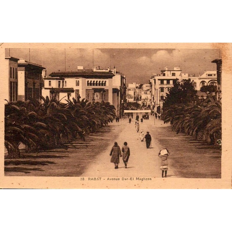 Rabat Avenue Dar El Maghzen animée Maroc carte postale ancienne CPA Librairie Moderne numéro 38