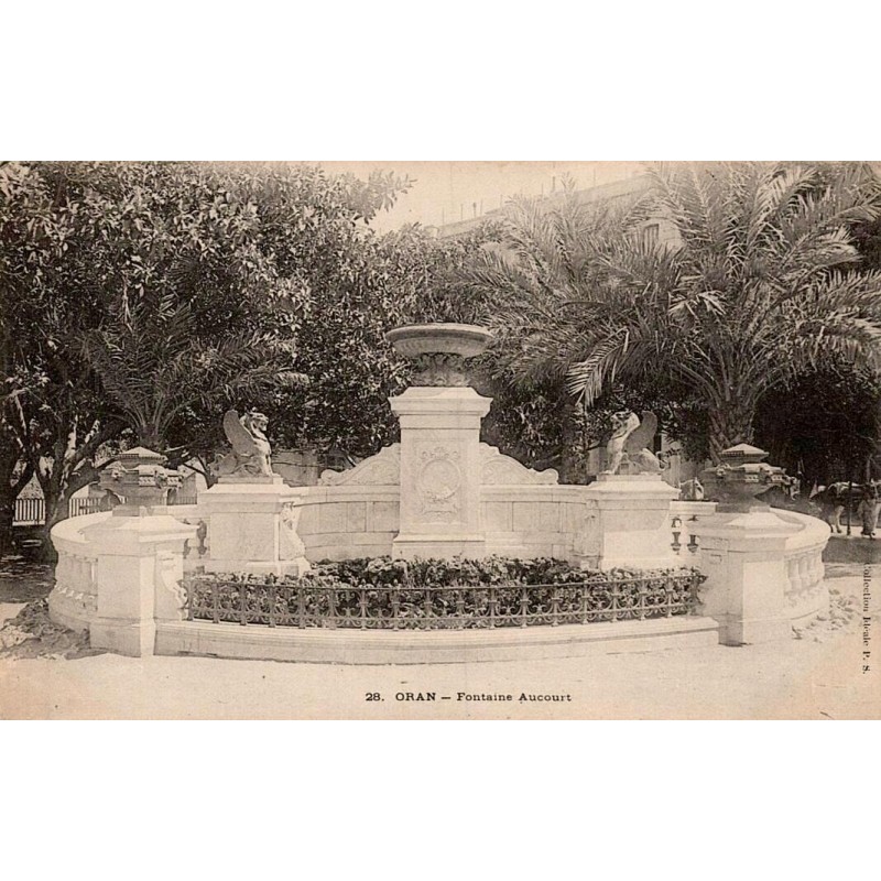 Oran Fontaine Aucourt Algérie carte postale ancienne CPA numéro 28 place de la République