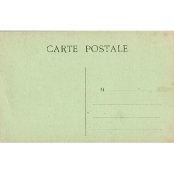 Carte postale ancienne Château de Bussy-Rabutin cour d’honneur