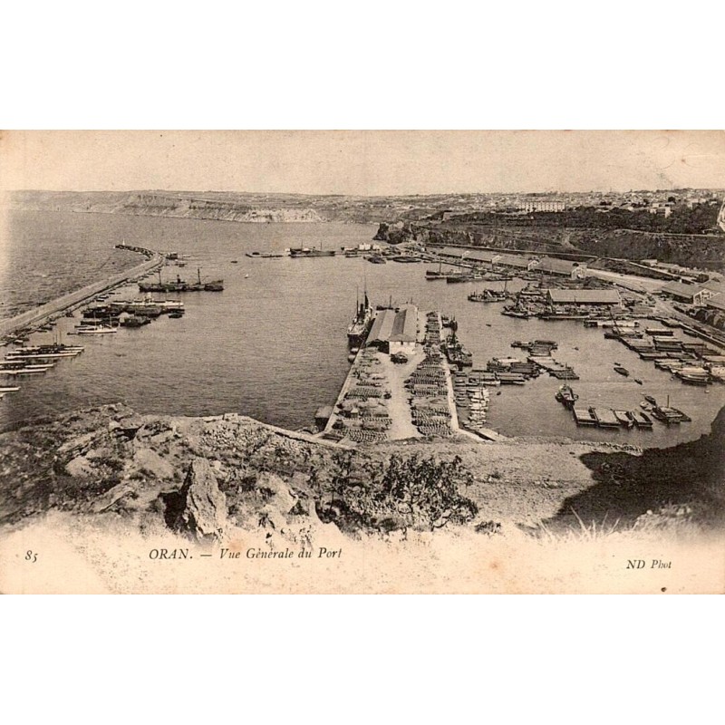 Carte postale ancienne Oran vue générale du port Algérie CPA ND Phot série 85