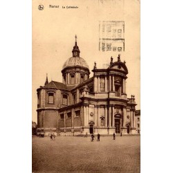 Carte postale ancienne de Namur montrant la Cathédrale Saint-Aubain, circulée en 1937, éditée par Ém. Trill Bruxelles.