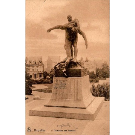 Carte postale ancienne de Bruxelles représentant le Tombeau des Lutteurs, éditée par Nels Bruxelles, série 155, non circulée.