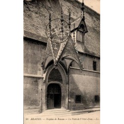 Carte postale ancienne de la porte de l’Hôtel-Dieu des Hospices de Beaune