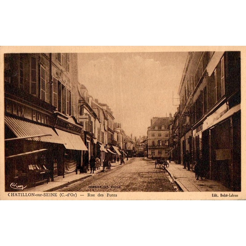 Carte postale ancienne de la rue des Ponts à Châtillon-sur-Seine Côte-d’Or