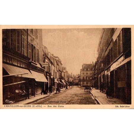 Carte postale ancienne de la rue des Ponts à Châtillon-sur-Seine Côte-d’Or