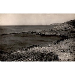 Carte postale ancienne de la Pointe du Châtelet à Erquy falaises maritimes