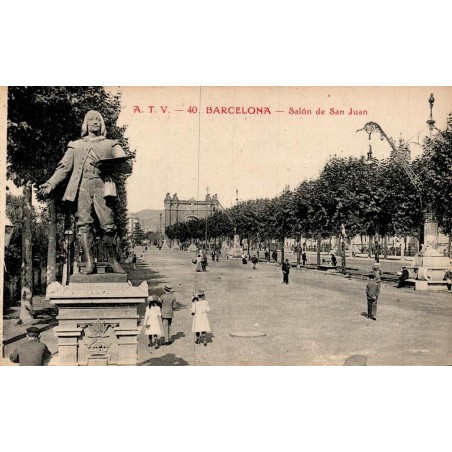 Barcelona Salón de San Juan carte postale ancienne CPA A.T.V. 40 avec vue du Passeig de Sant Joan et Arc de Triomf.