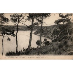 Carte postale ancienne du Trieux à La Roche-Jagu près de Paimpol paysage breton