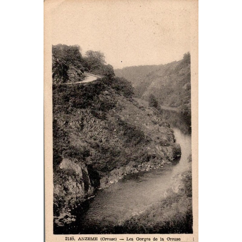 Carte postale ancienne des gorges de la Creuse à Anzême Creuse paysage naturel