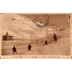 Vall d'Aran Port de la Bonaigua refuge enneigé skieurs carte postale ancienne CPA circulée