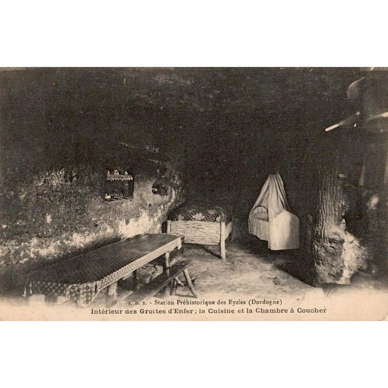 Carte postale ancienne intérieur Grottes d’Enfer cuisine et chambre à coucher