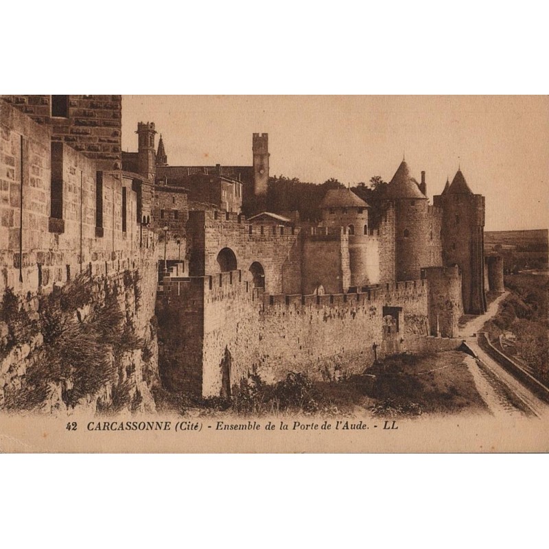 42 - Carcassone (Cité) - ensemble de la Porte de l'Aude - LL