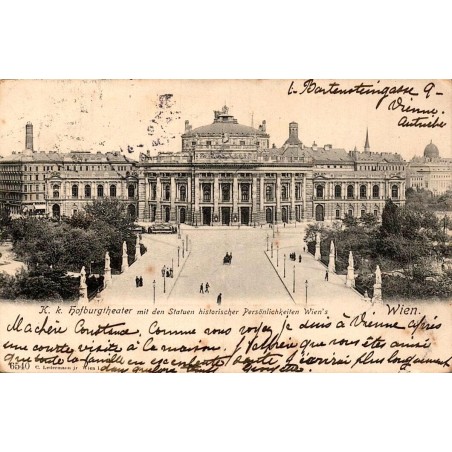 Carte postale ancienne CPA du Hofburgtheater de Vienne en Autriche avec la façade du théâtre impérial et les statues historiques