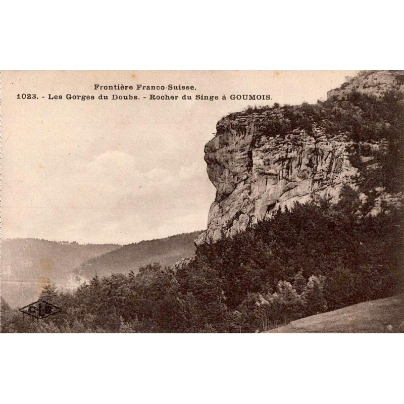 Carte postale ancienne des Gorges du Doubs avec le Rocher du Singe à Goumois frontière franco-suisse