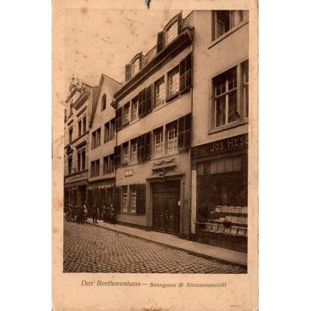 Carte postale ancienne de Bonn montrant la Maison de Beethoven au 20 Bonngasse avec vue de la rue historique.