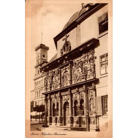 Carte postale ancienne de Lwówek Śląski montrant la Chapelle du Saint-Sépulcre avec sa façade Renaissance en Pologne.