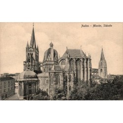 Carte postale ancienne d'Aix-la-Chapelle montrant la façade sud de la cathédrale d'Aachen Münster en Allemagne