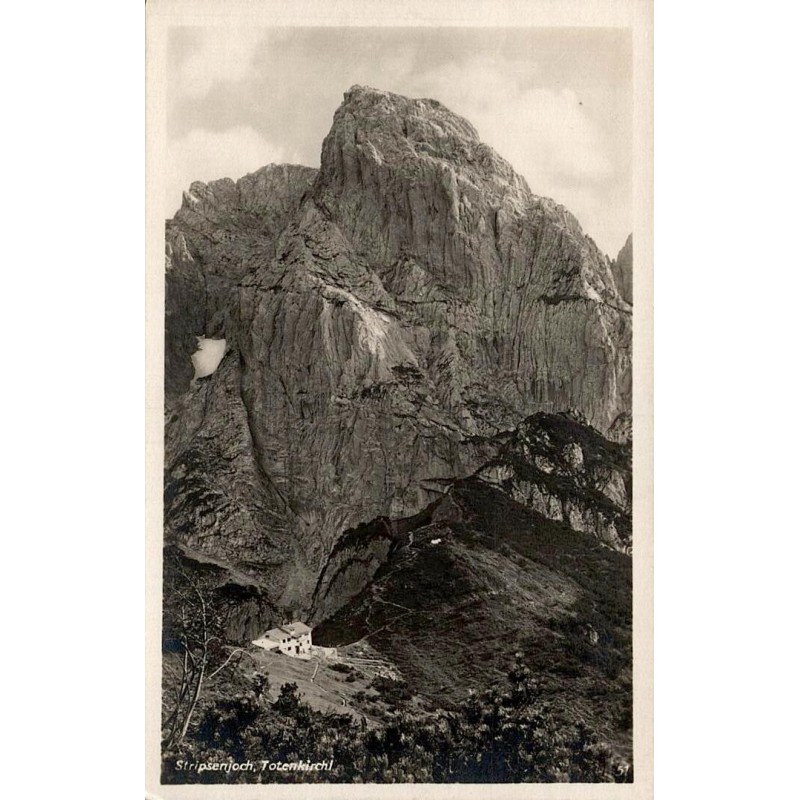 Carte postale semi-moderne représentant le Totenkirchl et le refuge du Stripsenjoch dans le Kaisergebirge au Tyrol.