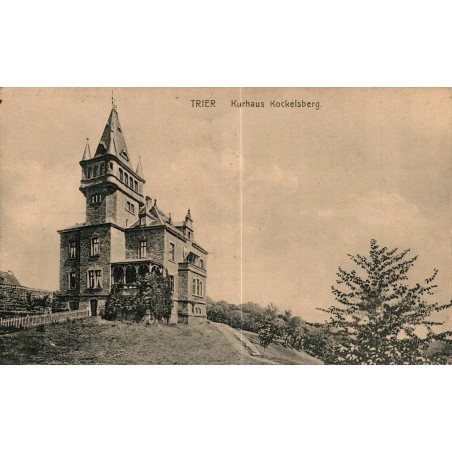 Carte postale ancienne représentant le Kurhaus Kockelsberg dominant la ville de Trèves en Allemagne.