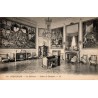 Carte postale ancienne du palais de Compiègne représentant le Salon de Musique et son riche décor du Second Empire.