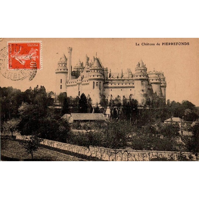 Carte postale ancienne du château de Pierrefonds avec vue générale de la forteresse, carte voyagée de 1908.