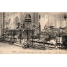 CPA de la cathédrale de Noyon montrant le pourtour du chœur et la grille en fer forgé à l'intérieur de l'édifice.