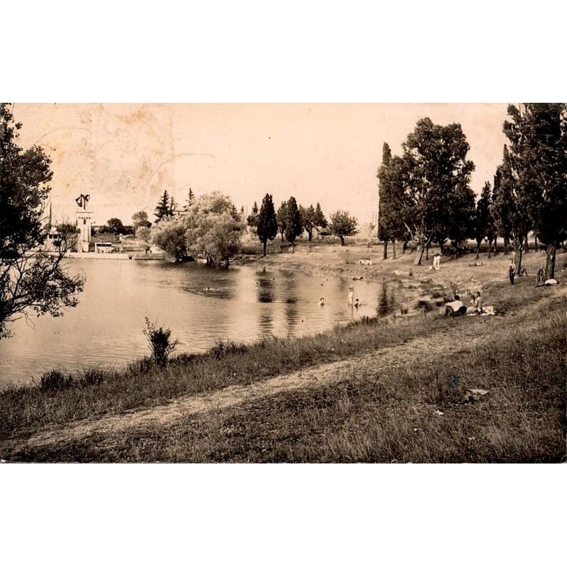 Carte postale ancienne du lac de Gournier à Montélimar Drôme paysage naturel