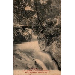 Carte postale ancienne de Luchon, Gouffre de Bonneau, vallée du Lys.