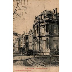 Carte postale ancienne de Toulouse, Palais du Maréchal et son jardin.